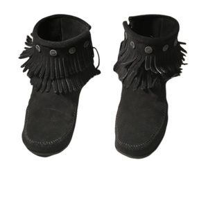 Black Minnetonka Fringe Bootie size 9